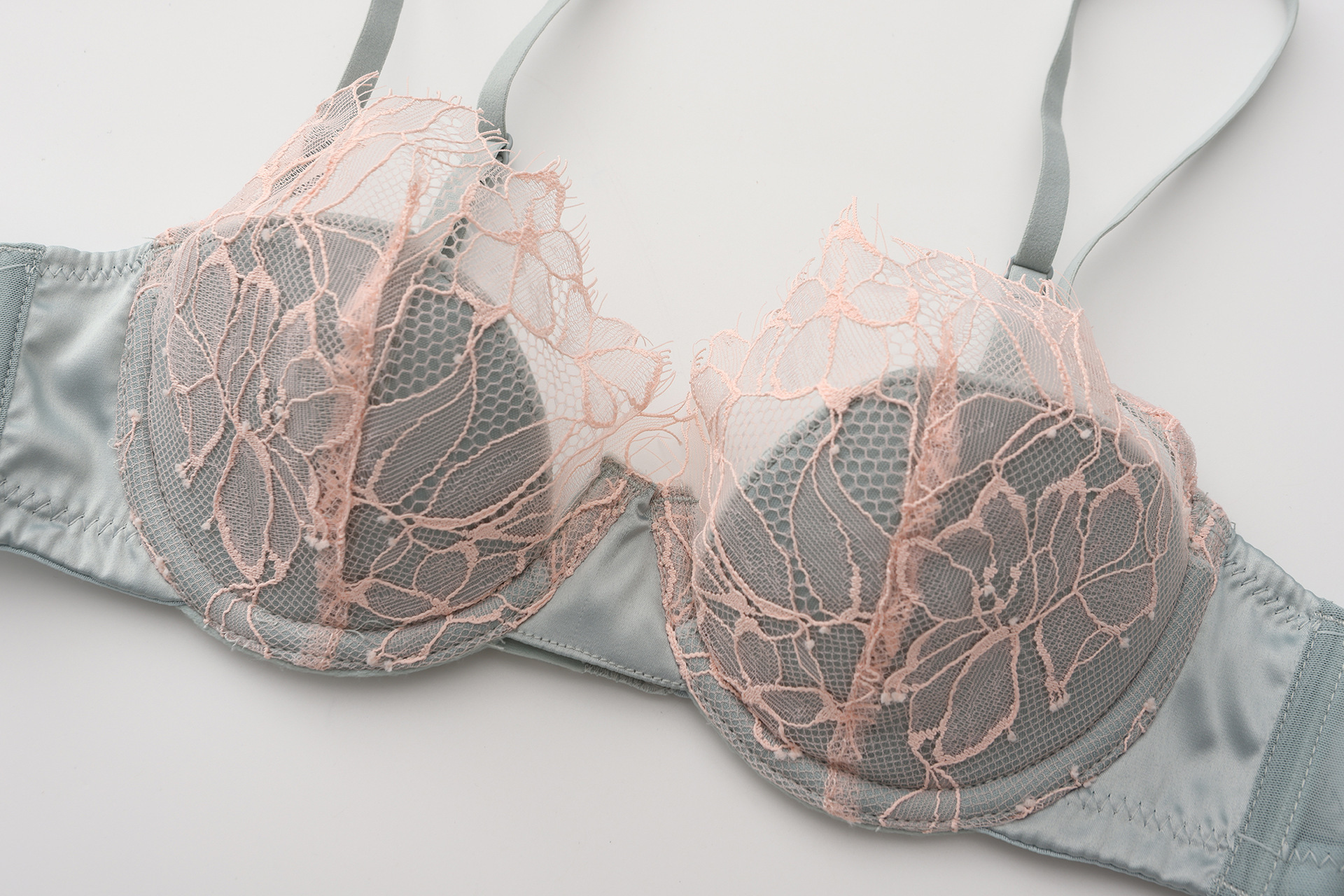 French Lace Multi-Function Push-Up Bra – Lifting, Minimizer & Side-Support, Luxury Style - Image 6