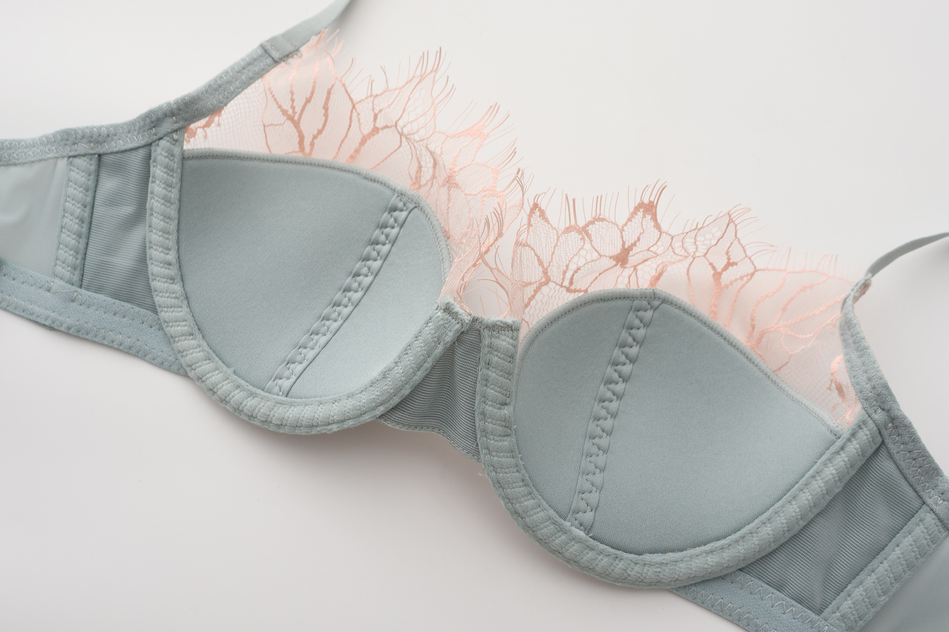 French Lace Multi-Function Push-Up Bra – Lifting, Minimizer & Side-Support, Luxury Style - Image 7