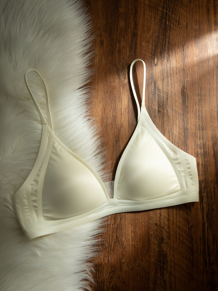 French Deep V Triangle Bralette Wireless Thin Bra product view 5