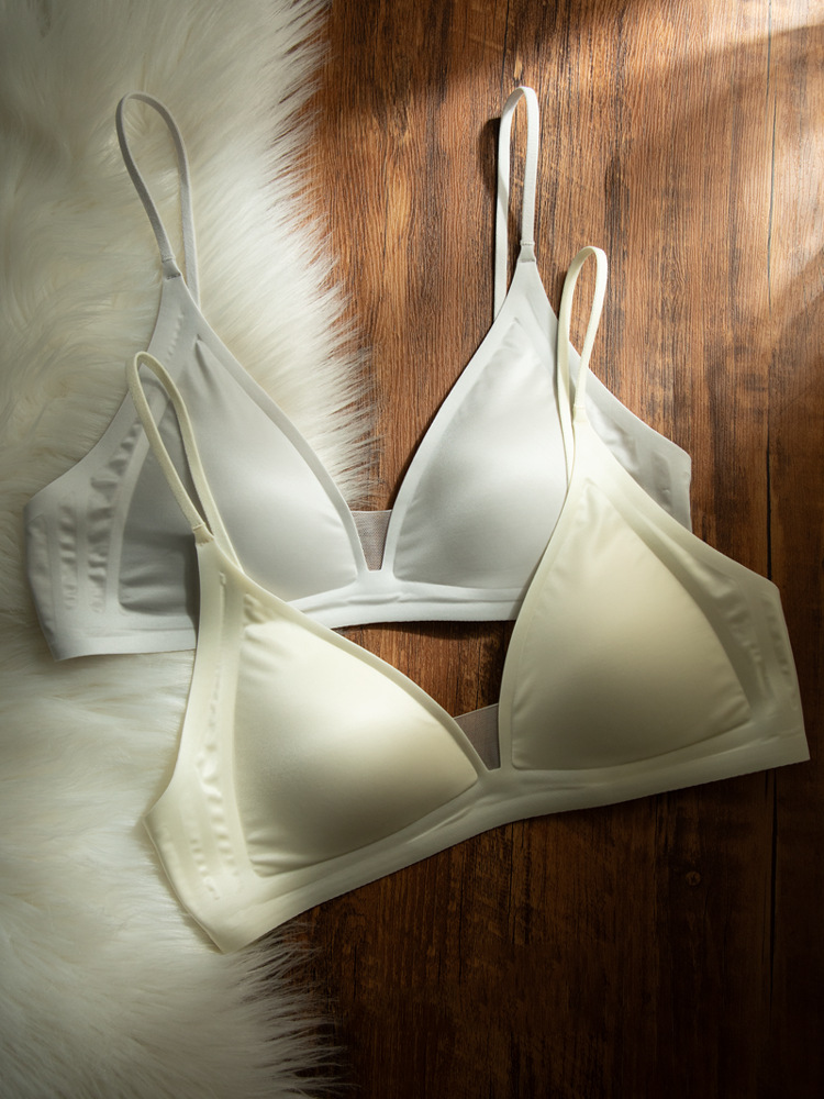 French Deep V Triangle Bralette Wireless Thin Bra product view 20