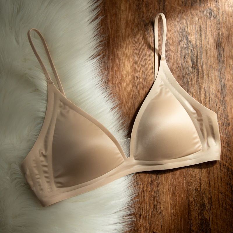 French Deep V Triangle Bralette Wireless Thin Bra product view 3